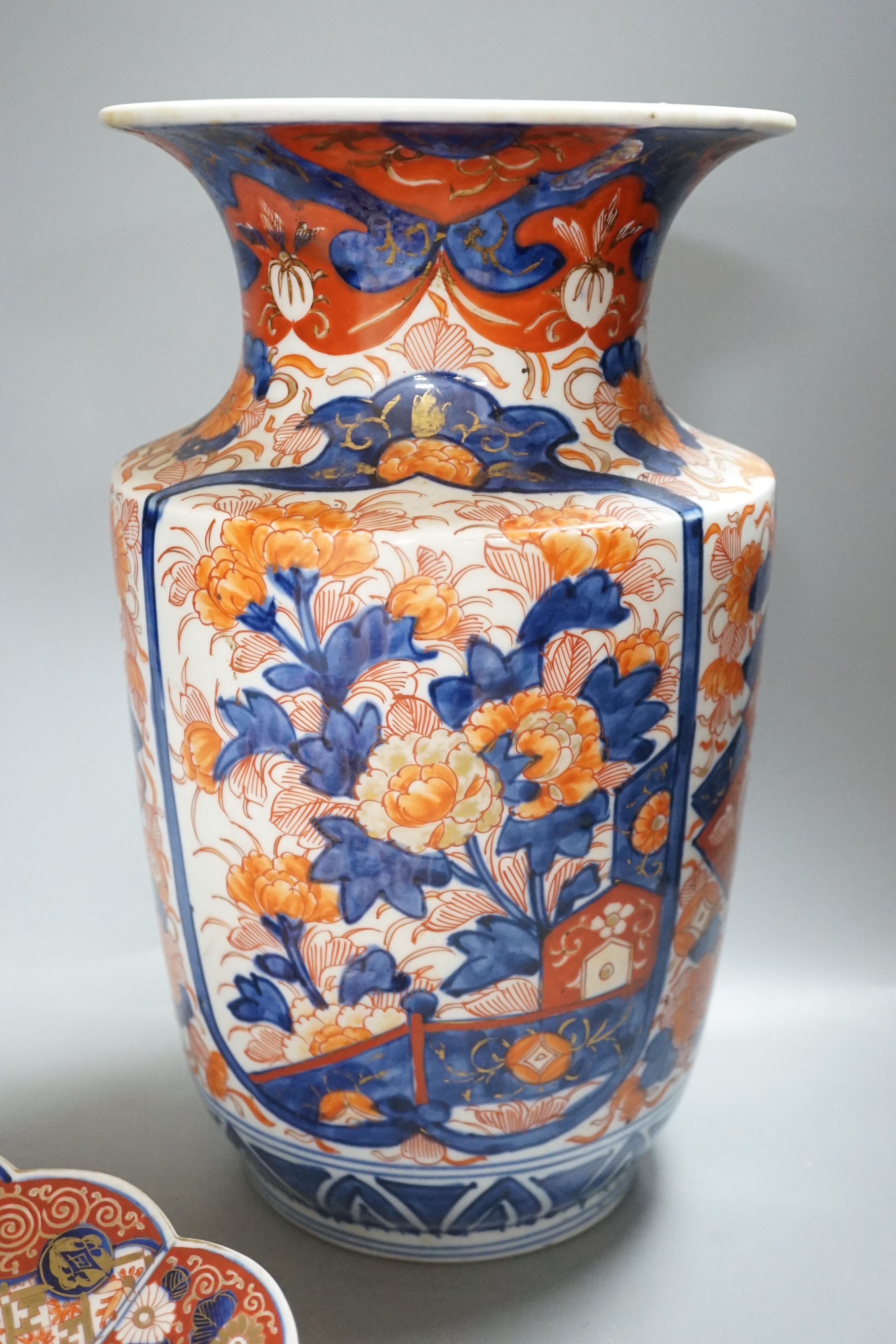 A Japanese Imari vase, 31cm tall, and an Imari dish